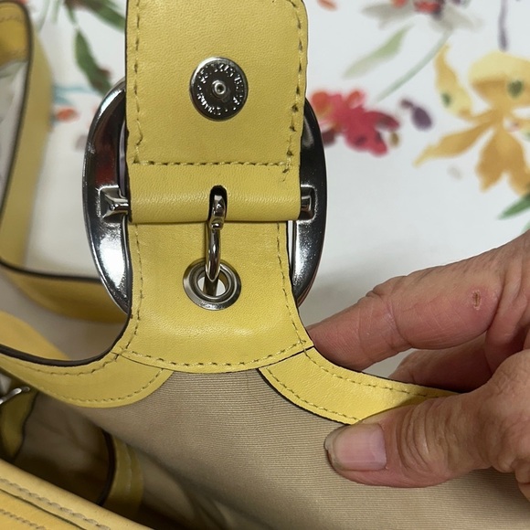 Vintage Coach Yellow Leather Bleecker Crossbody Shoulder Bag F13355 - Picture 12 of 16